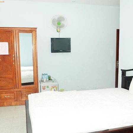 Thy Hung Hotel Tuy Hoa Exteriör bild