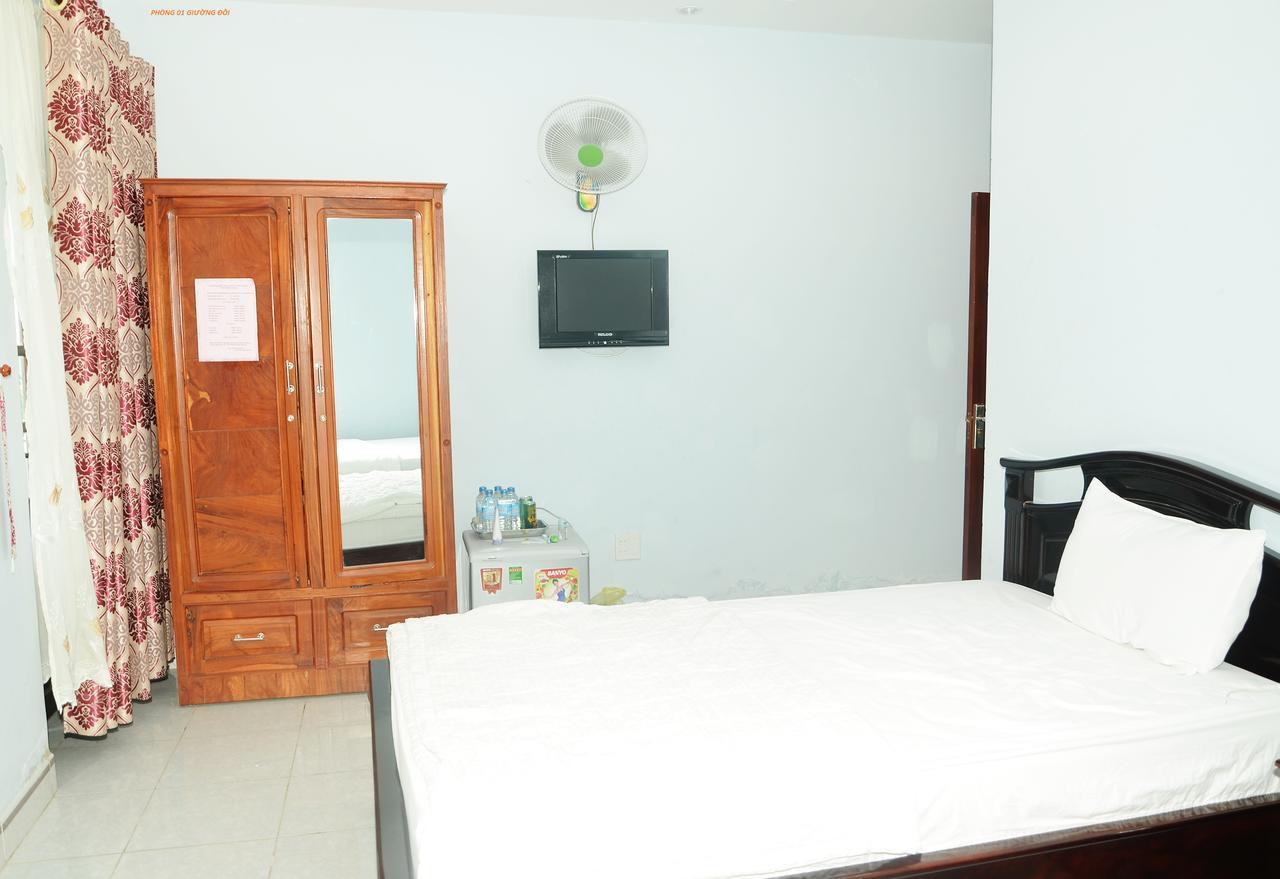 Thy Hung Hotel Tuy Hoa Exteriör bild